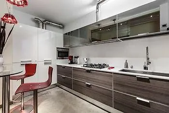 Hotel Suitelowcost - San Babila Duomo Mediolan Włochy